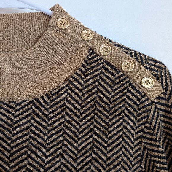 Sweater - Picture 3 of 6